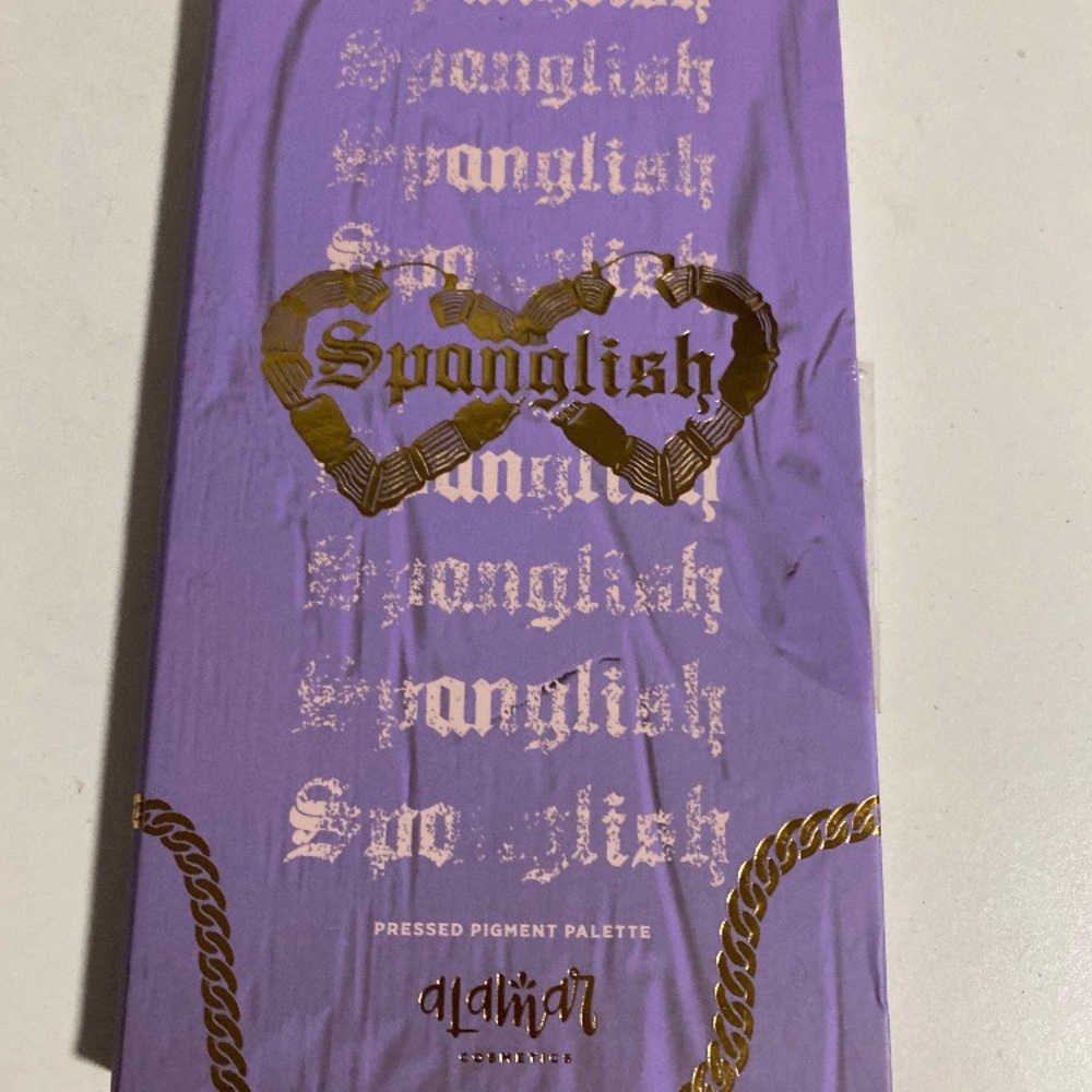 alamar cosmetics -spanglish palette